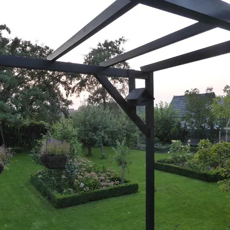't Pakhuis 4*