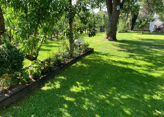 't Pakhuis Bed and Breakfast Meteren