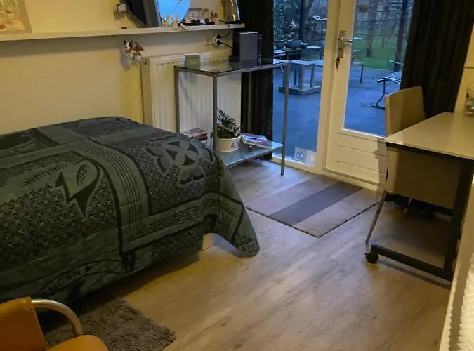 't Pakhuis Bed and Breakfast Meteren