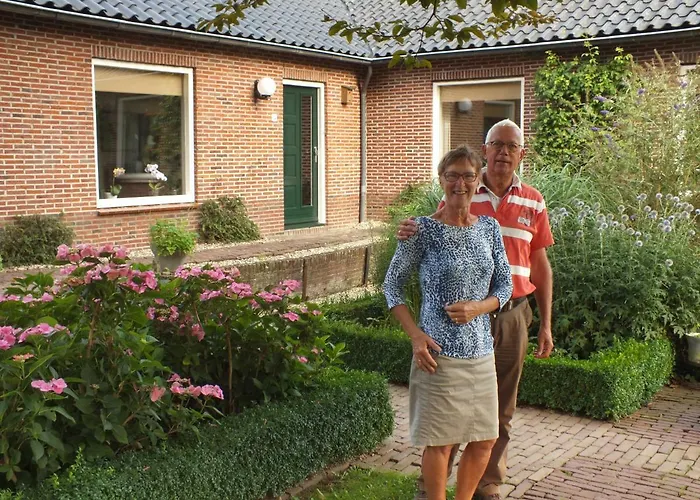 't Pakhuis Bed and Breakfast