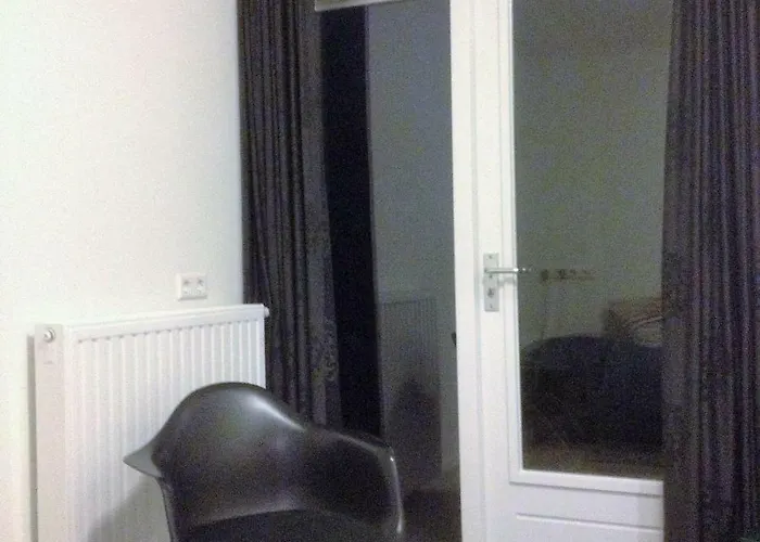 't Pakhuis Bed and Breakfast 4*