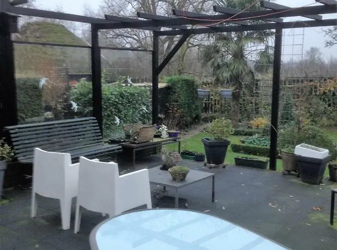 't Pakhuis Bed and Breakfast Meteren