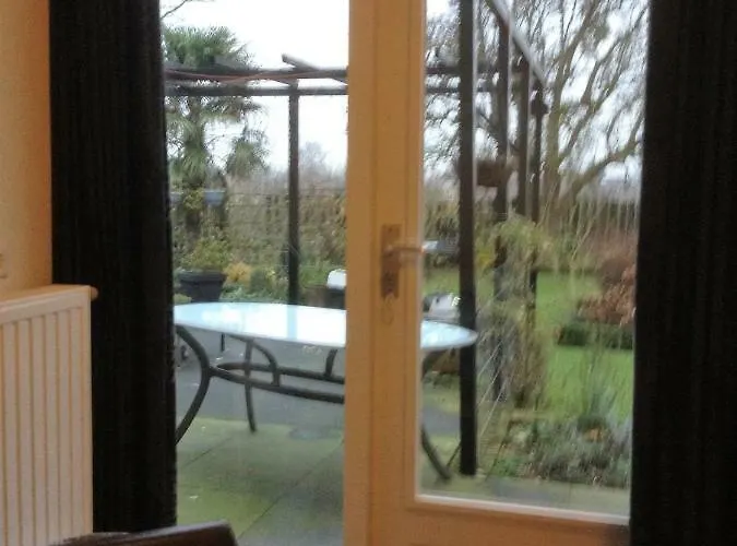 't Pakhuis Bed and Breakfast