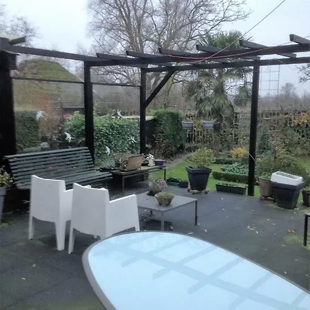 't Pakhuis Bed & Breakfast Meteren